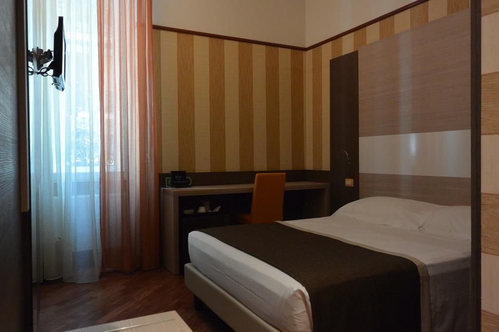 Hotel Metrò Milano Esterno foto