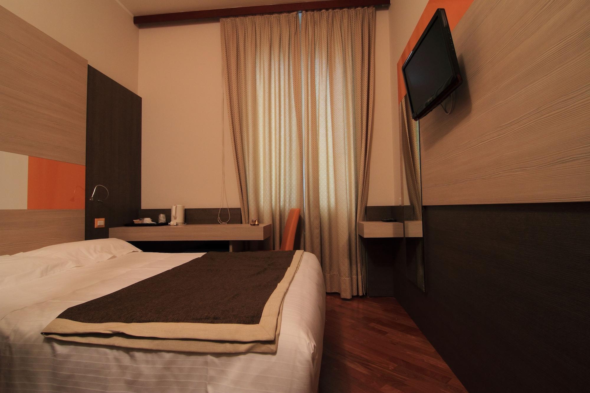 Hotel Metrò Milano Esterno foto