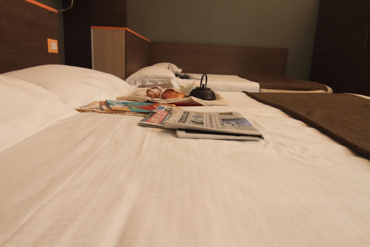 Hotel Metrò Milano Esterno foto